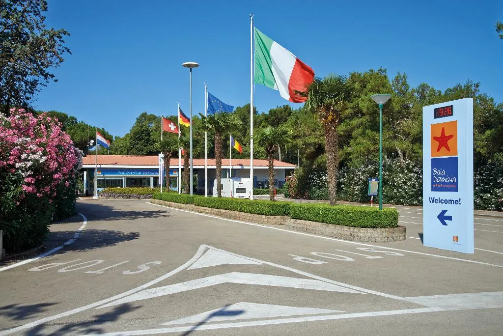 Lobby, Baia Domizia Camping Village, Naples