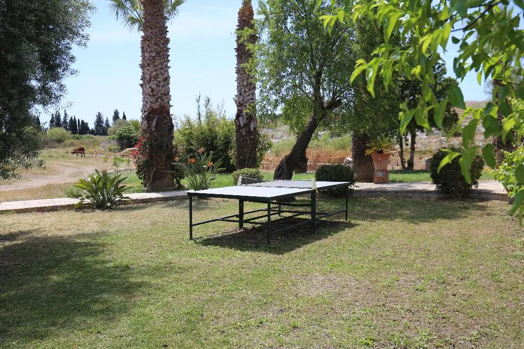 Sports and Entertainment, Villa dei Papiri, Catania