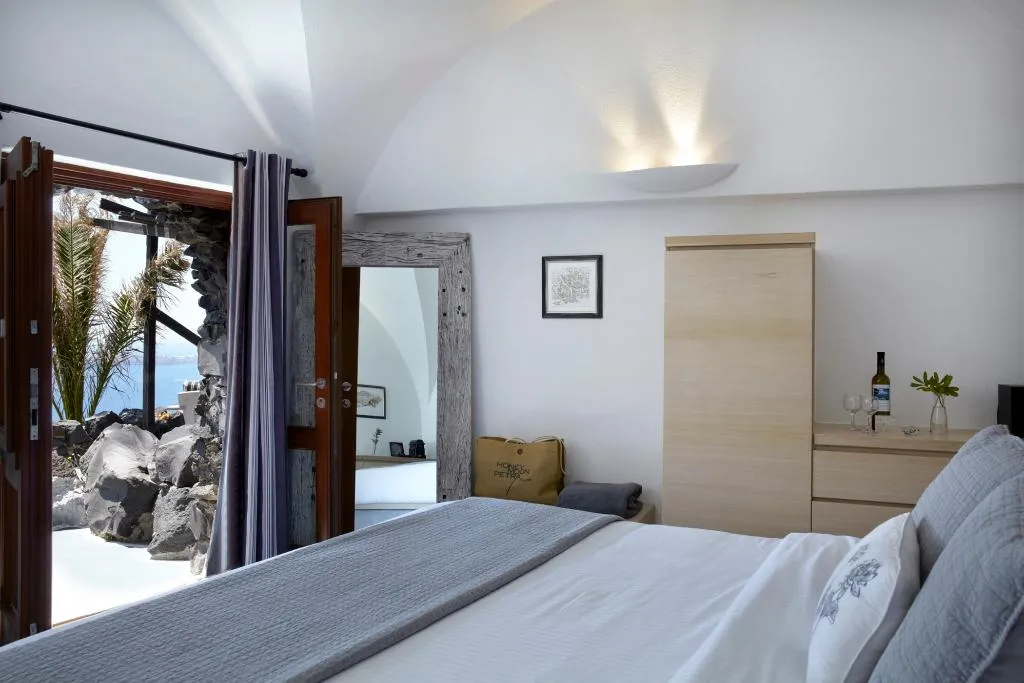 SUITE HONEYMOON Room, Honeymoon Petra Villas, Santorini