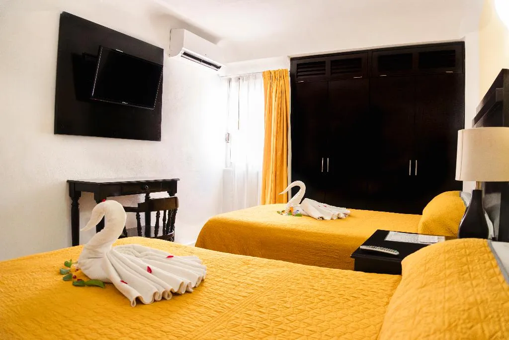 DOUBLE STANDARD Room, Antillano, Cancun Area
