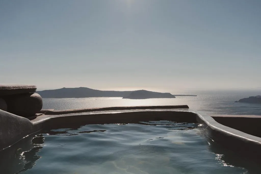 DOUBLE WITH PRIVATE POOL Room, Kivotos Santorini, Santorini