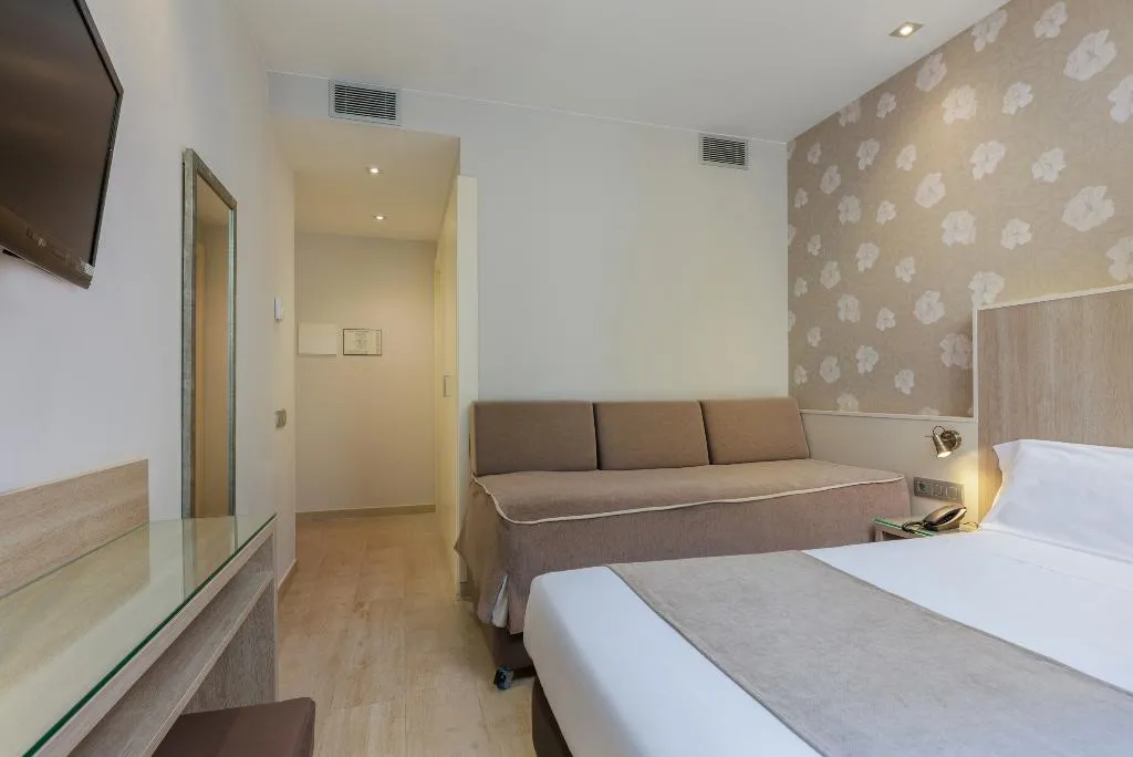 TRIPLE STANDARD Room, Santa Marta, Barcelona