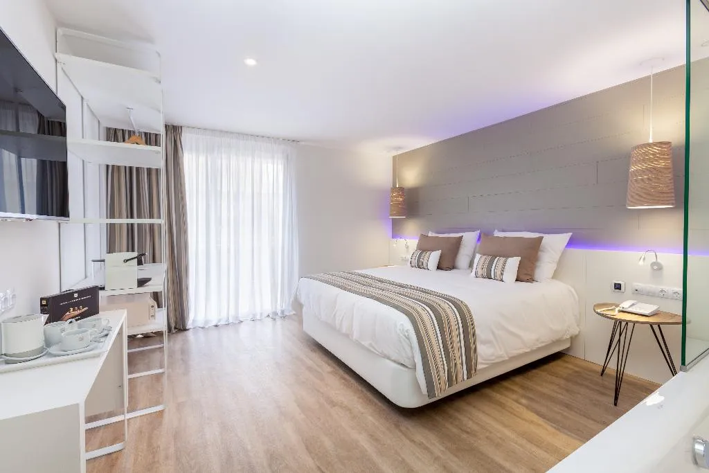 Double or Twin DELUXE Room, Tigotan Lovers&Friends Playa las Américas, Tenerife