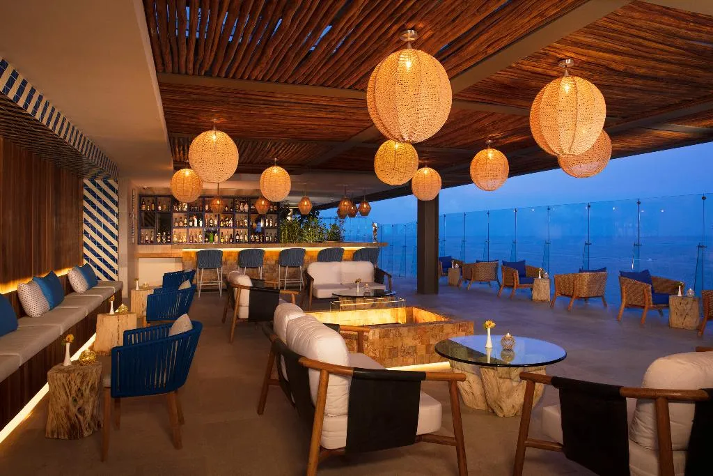 Bar, Dreams Vista Cancun Golf & Spa Resort, Cancun Area