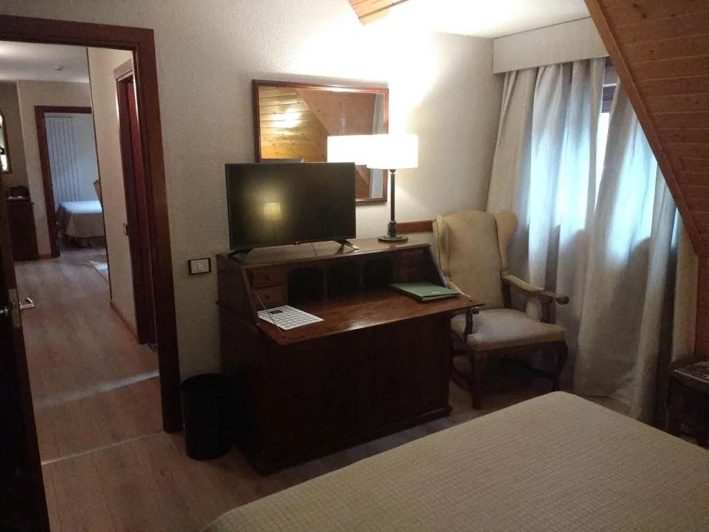 DOUBLE STANDARD Room, Parador de Arties, Costa Brava