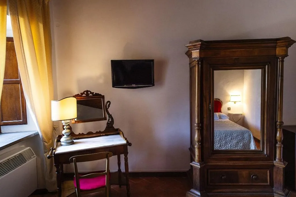 Room, La Badia Di Orvieto, Perugia