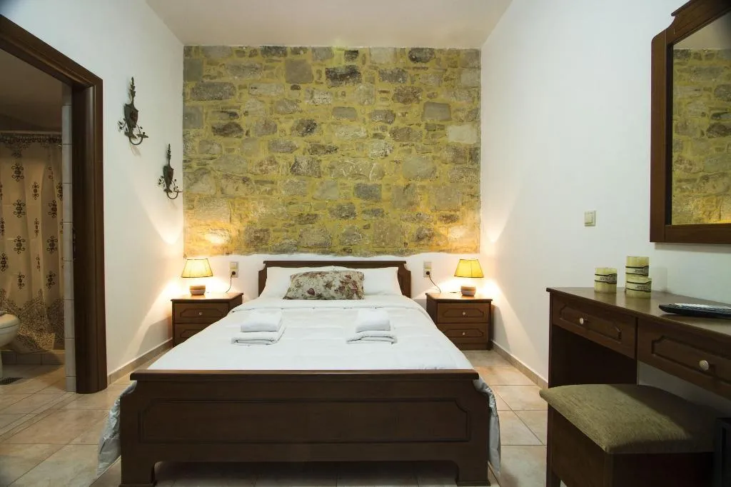 Room, Agarathos, Crete