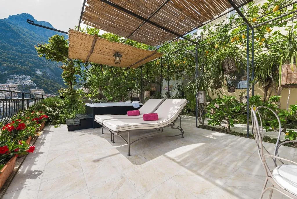 SUITE DELUXE SEA VIEW Room, Villa Magia, Naples
