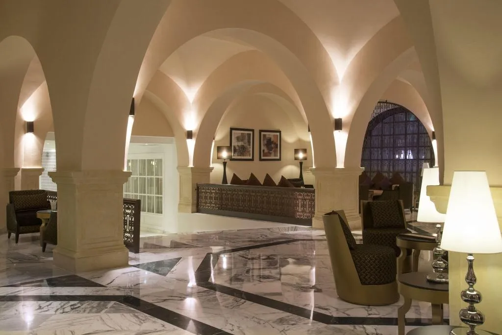 Bar, Radisson Blu Resort & Thalasso Hammamet, Tunisia