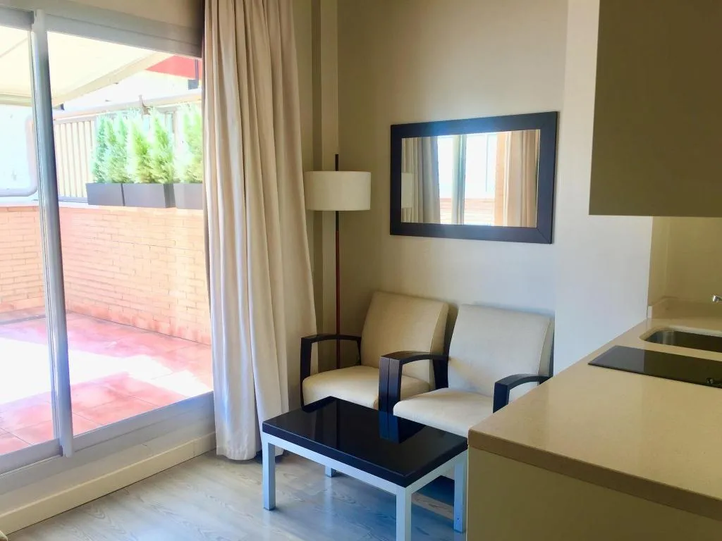 JUNIOR SUITE STANDARD Room, Suites Viena Plaza de España, Madrid