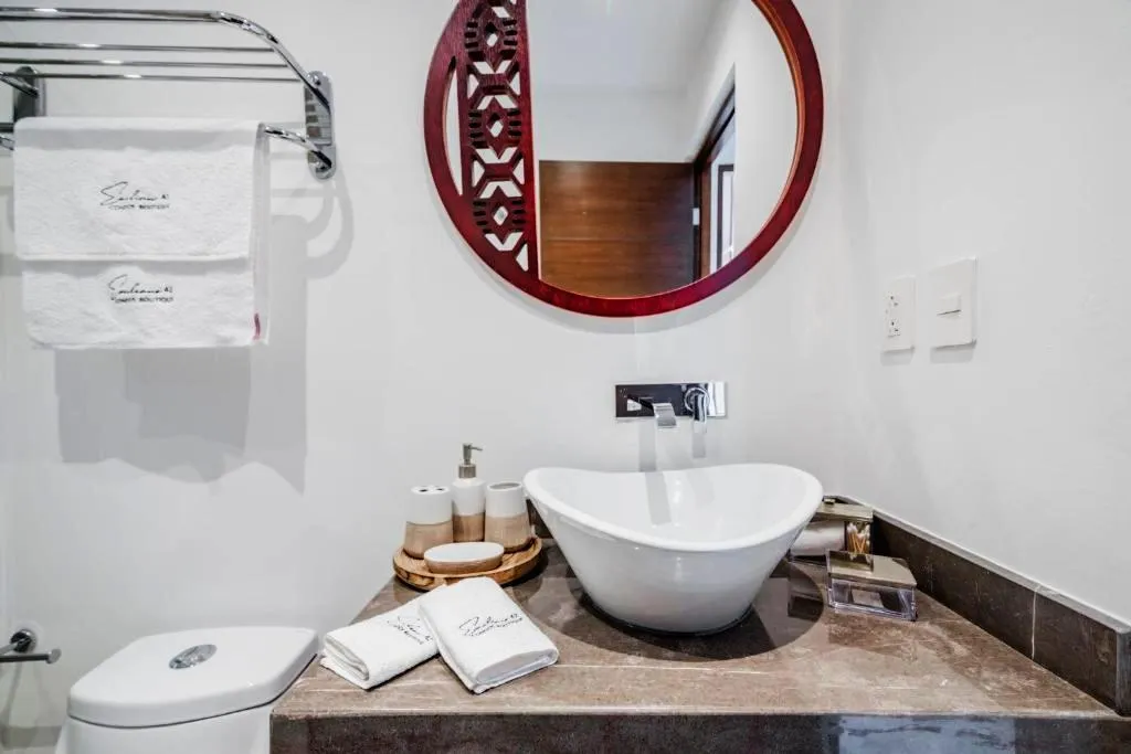 APARTMENT SUPERIOR WITH BALCONY Room, Emiliano 42 Condos Boutique, Playa Del Carmen