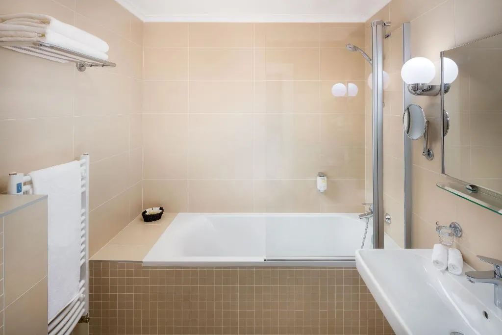 Double or Twin STANDARD Room, Boutique Hotel Seven Days Prague, Prague