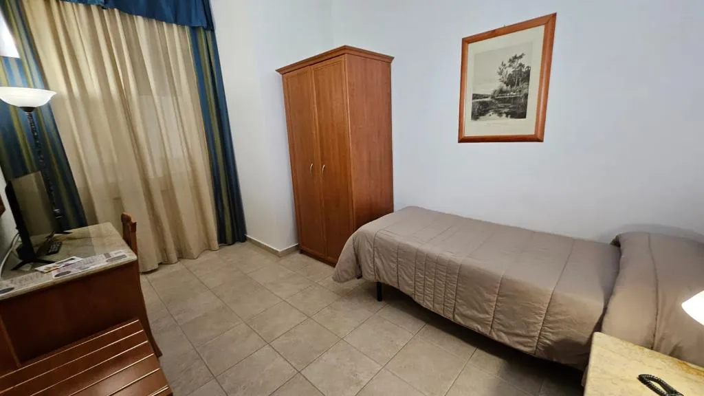 SINGLE BASIC Room, GH Hotel & Restaurant, Palermo