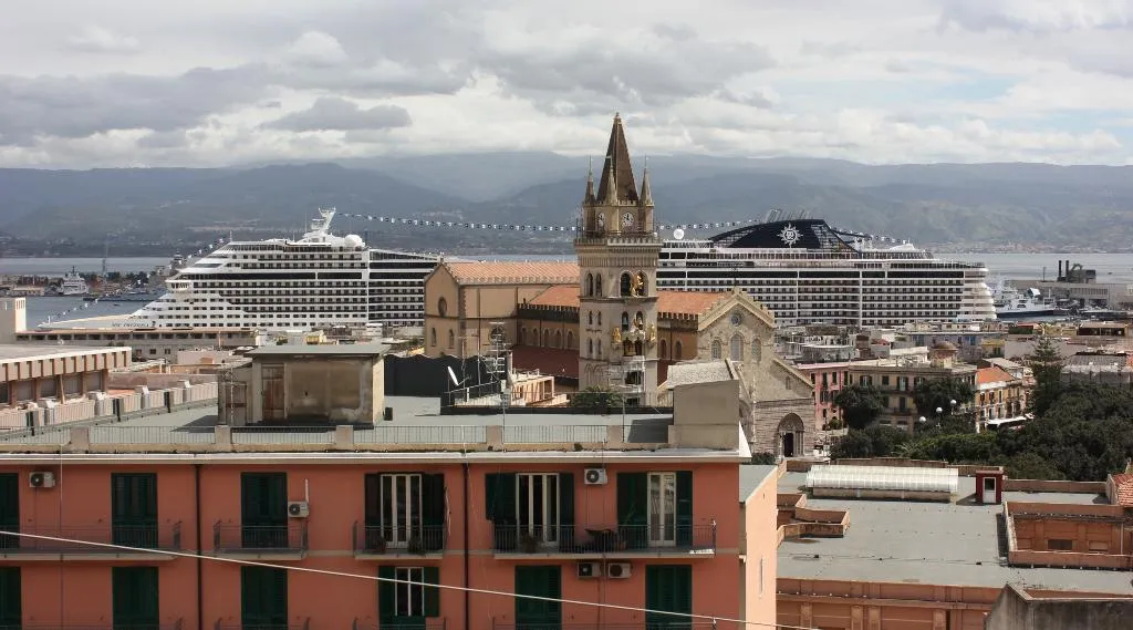 General view, Re Vittorio de Luxe, Catania