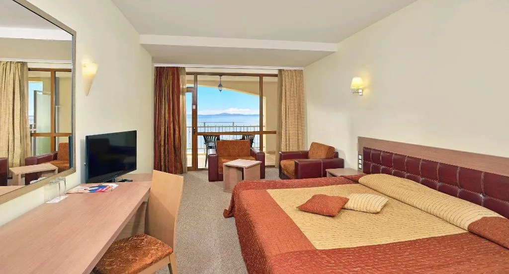JUNIOR SUITE SEA VIEW Room, Sol Nessebar Palace All Inclusive, Bourgas