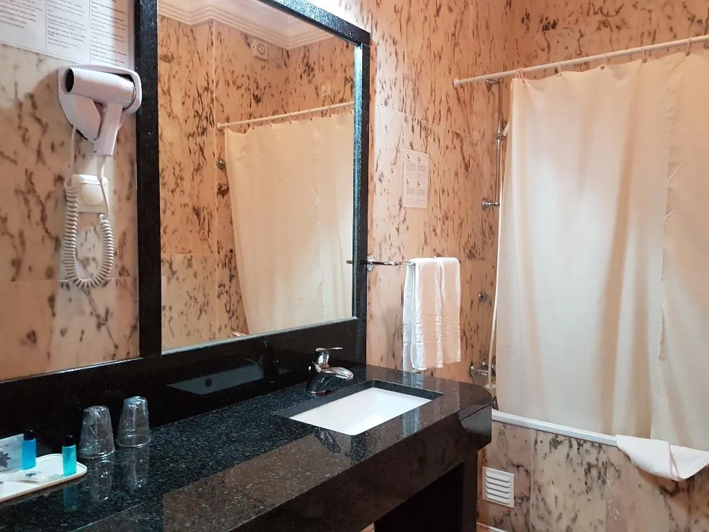 TRIPLE CLASSIC Room, Hotel Maritur - Adults Only by Pierre & Vacances, Algarve