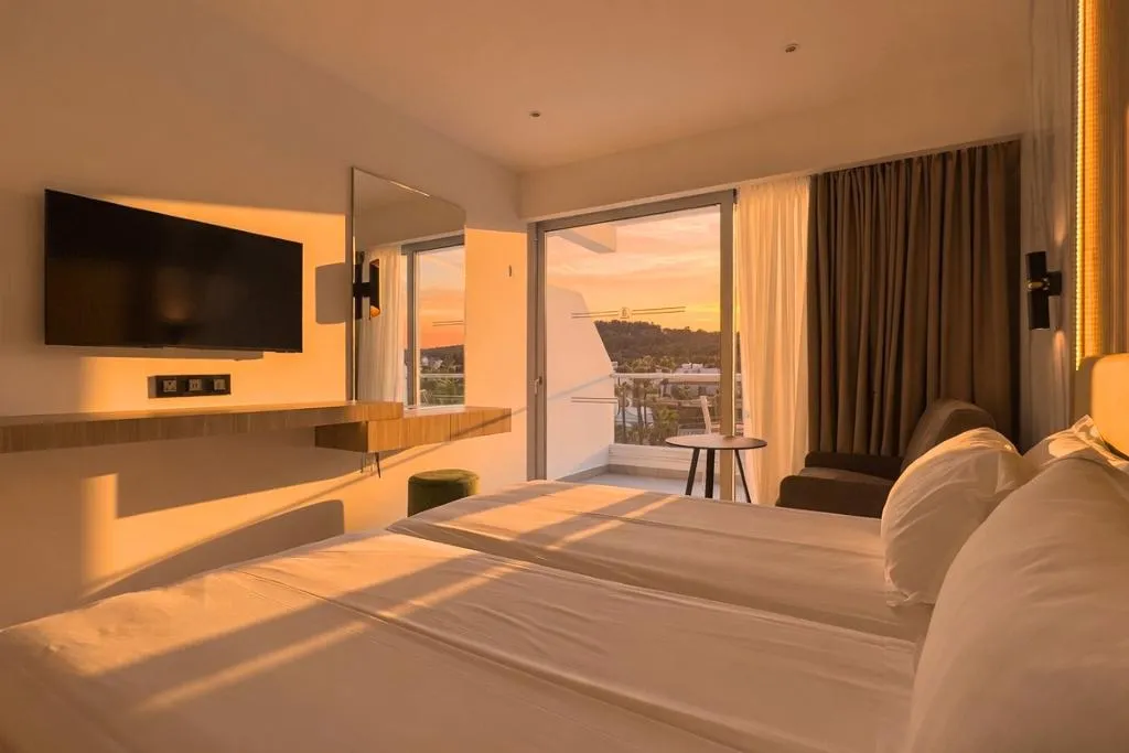 Double or Twin SUPERIOR Room, Cavo Maris Beach Hotel, Cyprus