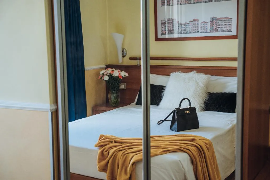 DOUBLE ECONOMY Room, Windrose, Rome
