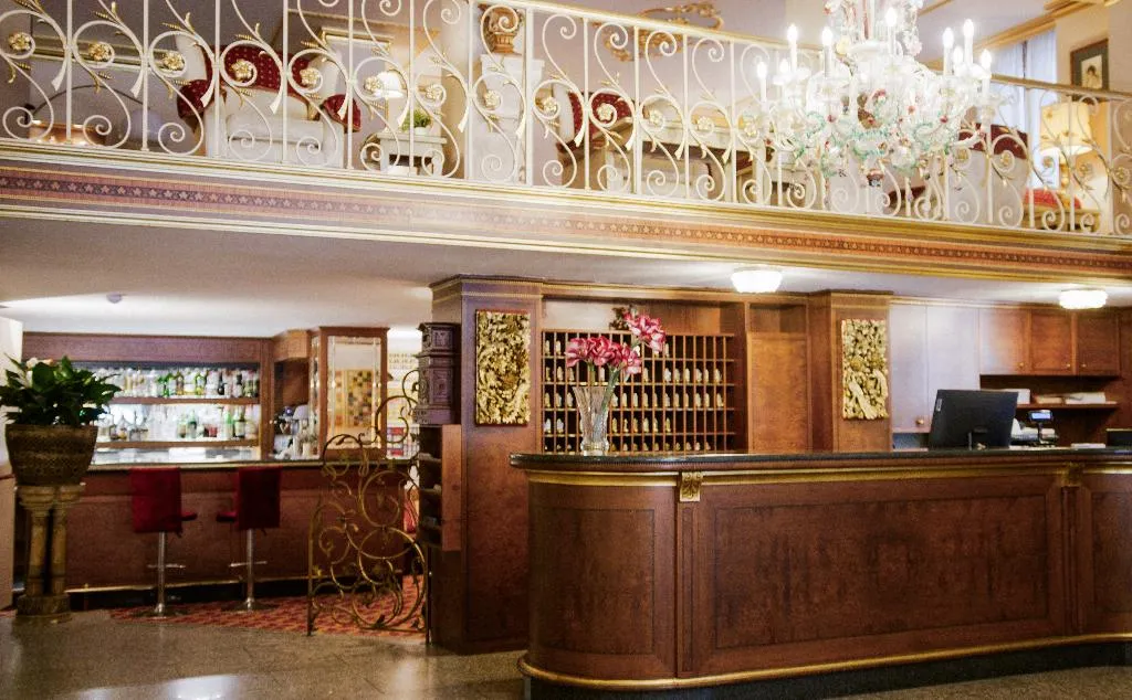 Lobby, Milan Speranza au Lac, Milan