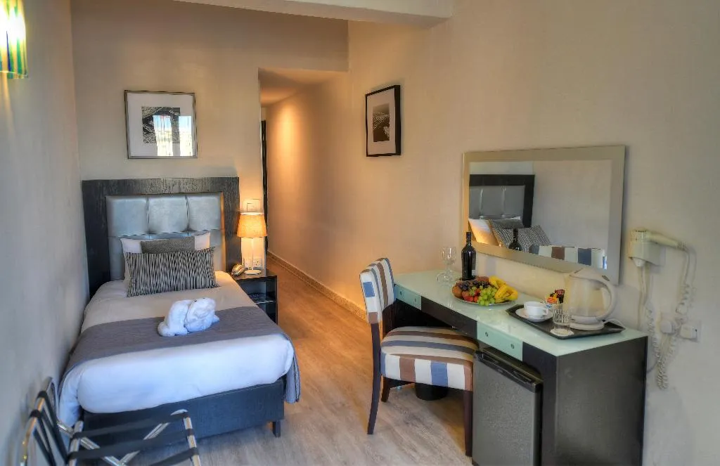 SINGLE SEA VIEW Room, St. Julian's Bay Hotel, Malta