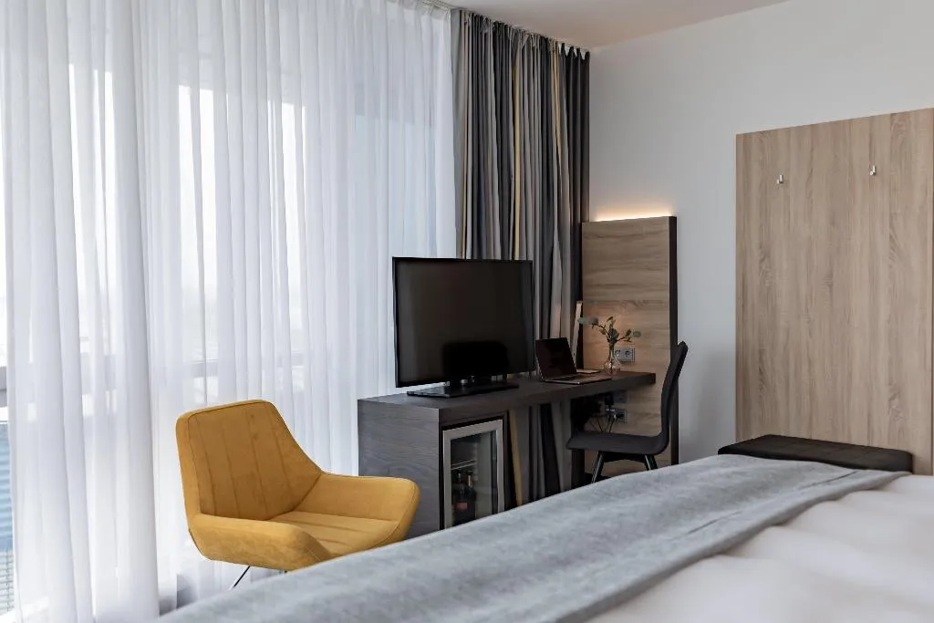 Double or Twin STANDARD Room, Garner Hotel Berlin - Spandau, Berlin