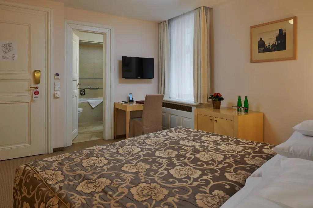 DOUBLE STANDARD Room, Ventana Hotel Prague, Prague