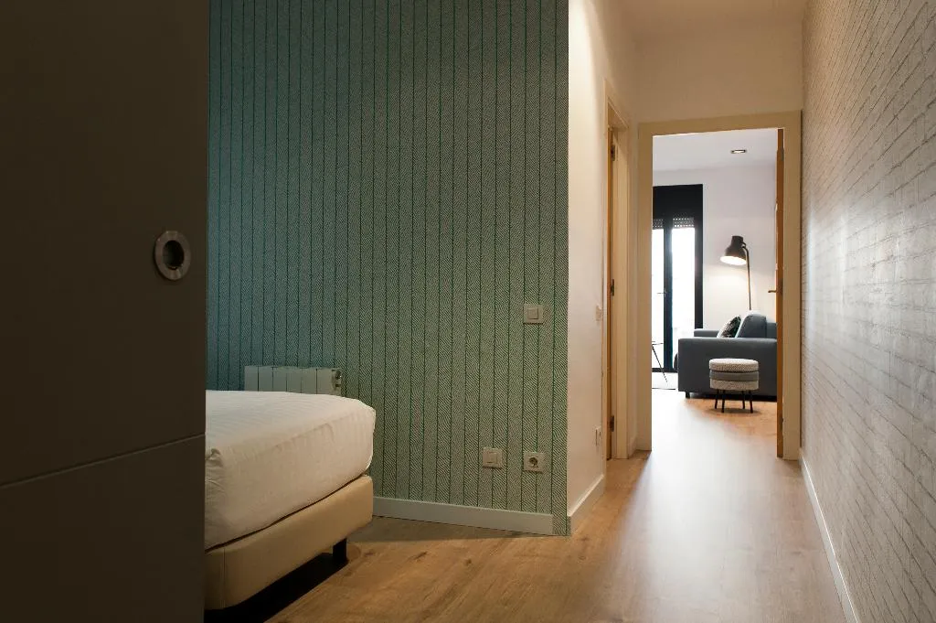 APARTMENT CAPACITY 6 TWO BEDROOMS Room, MH Apartments Sant Pau, Barcelona