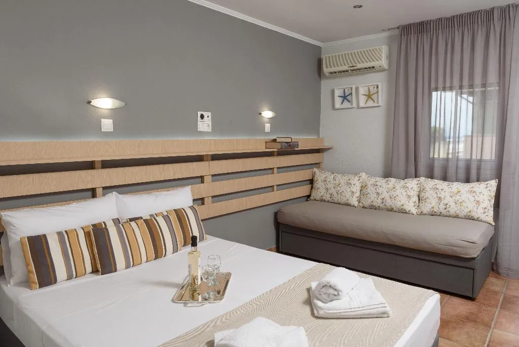 STUDIO SUPERIOR Room, Ammos Beach & Studios, Thessaloniki