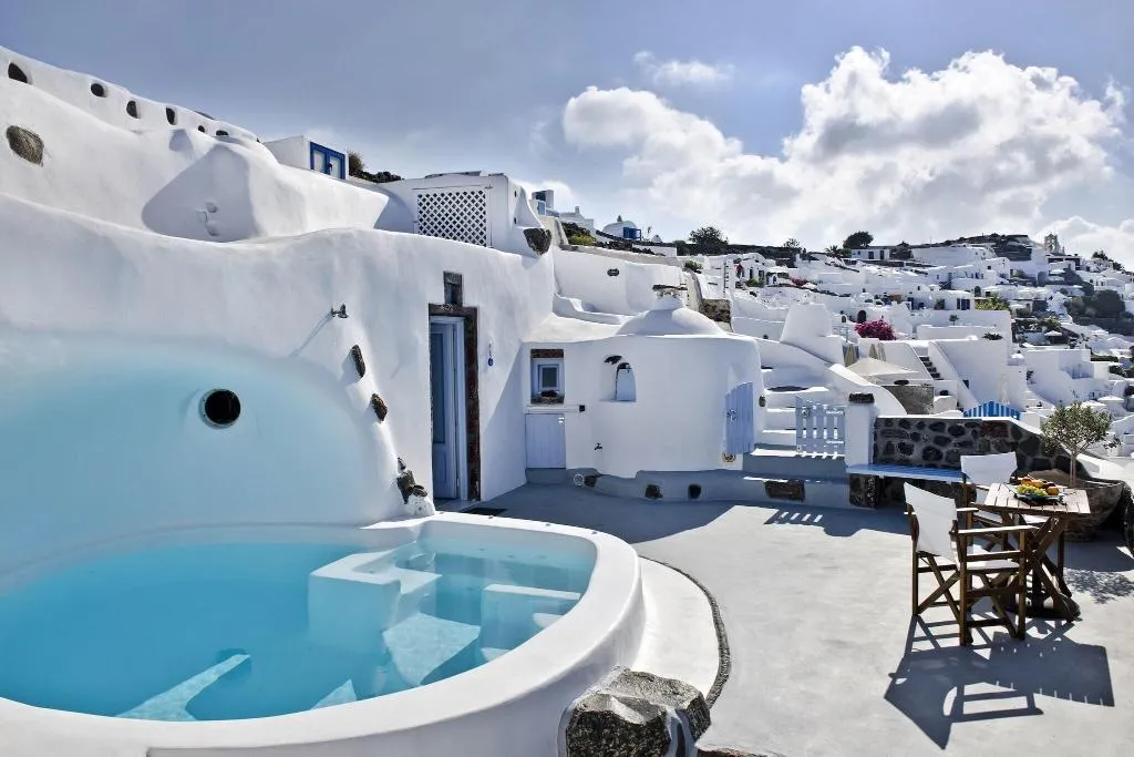 Pool, Anemomilos, Santorini
