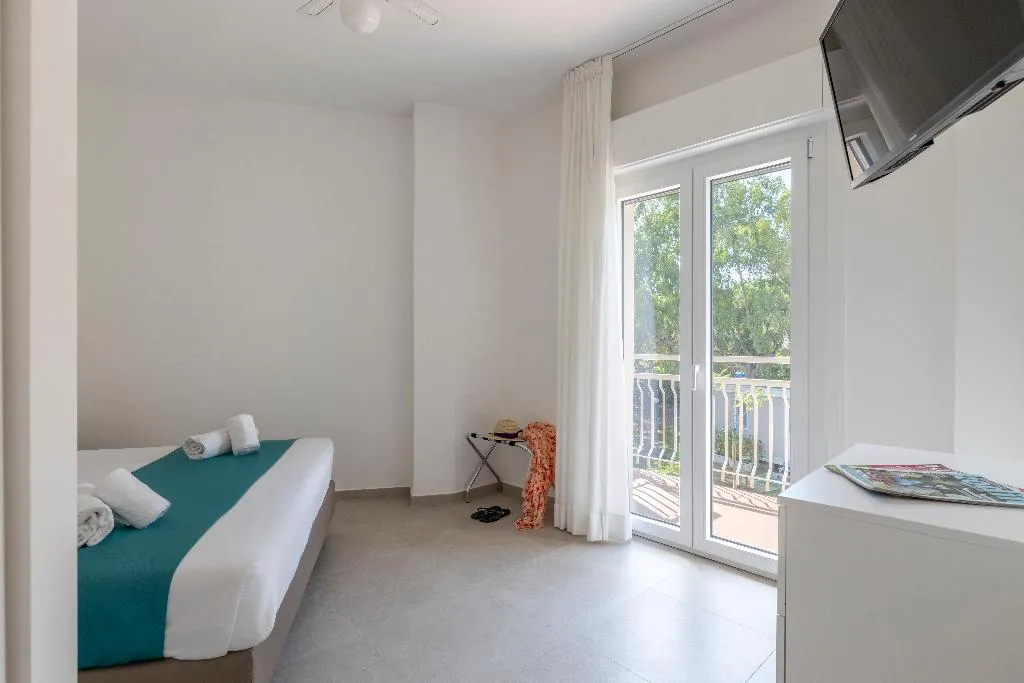 APARTMENT WITH BALCONY Room, Residence Villa Giardini, Taormina