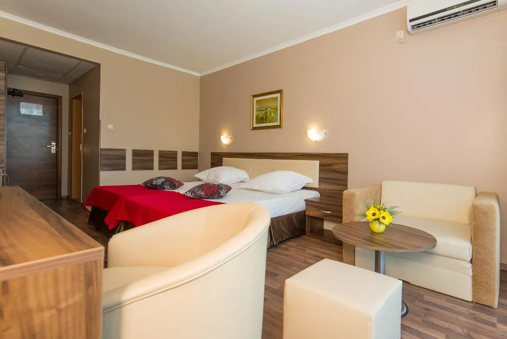 DOUBLE STANDARD Room, Hotel Regatta Palace, Bourgas