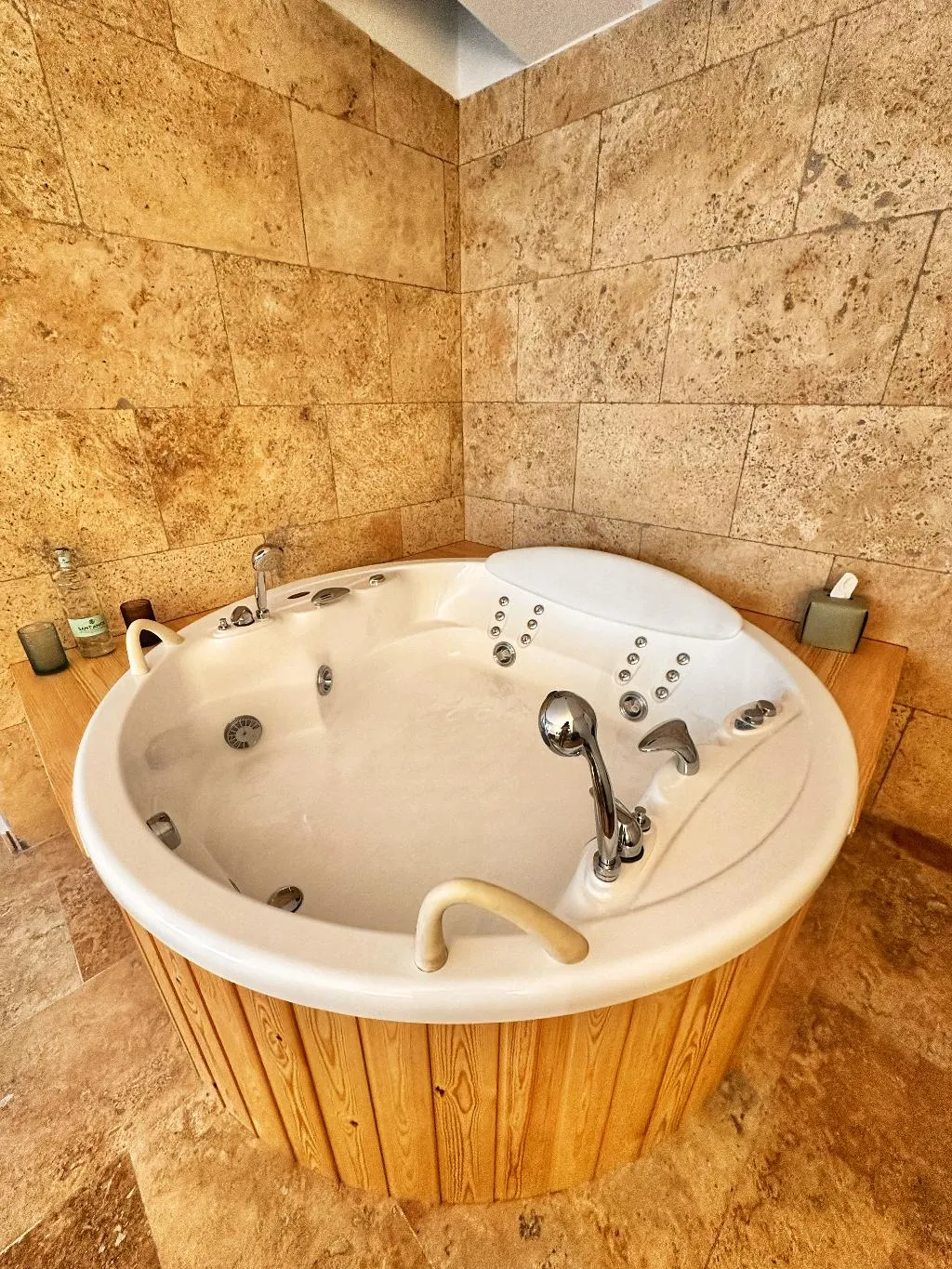 SUITE DELUXE ONE BED Room, Boutique Hotel Comtal Empuries, Costa Brava