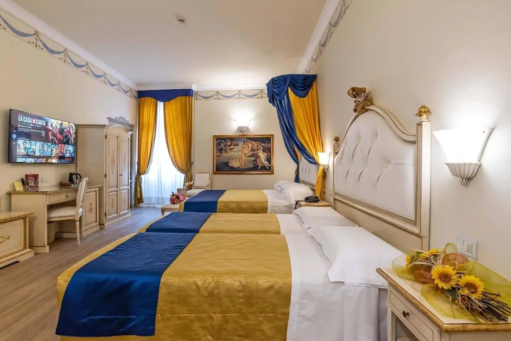 QUADRUPLE THREE BEDS Room, Porta Faenza, Florence