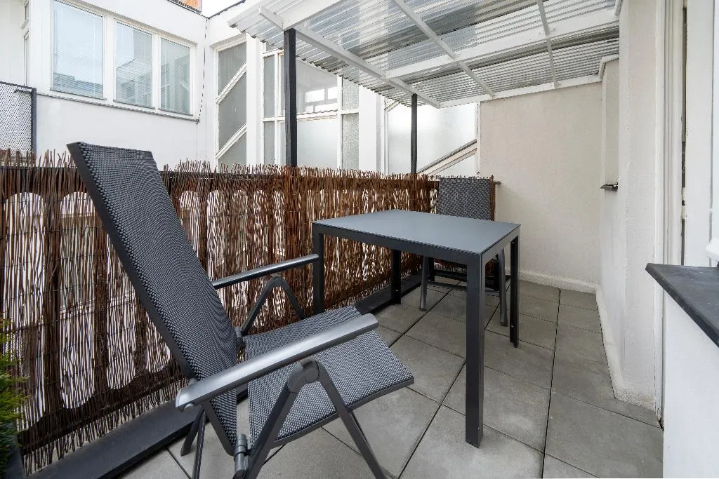 Room, New Town - Apple Apartments, Prague