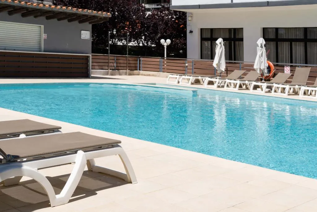 Pool, Planas, Costa Dorada