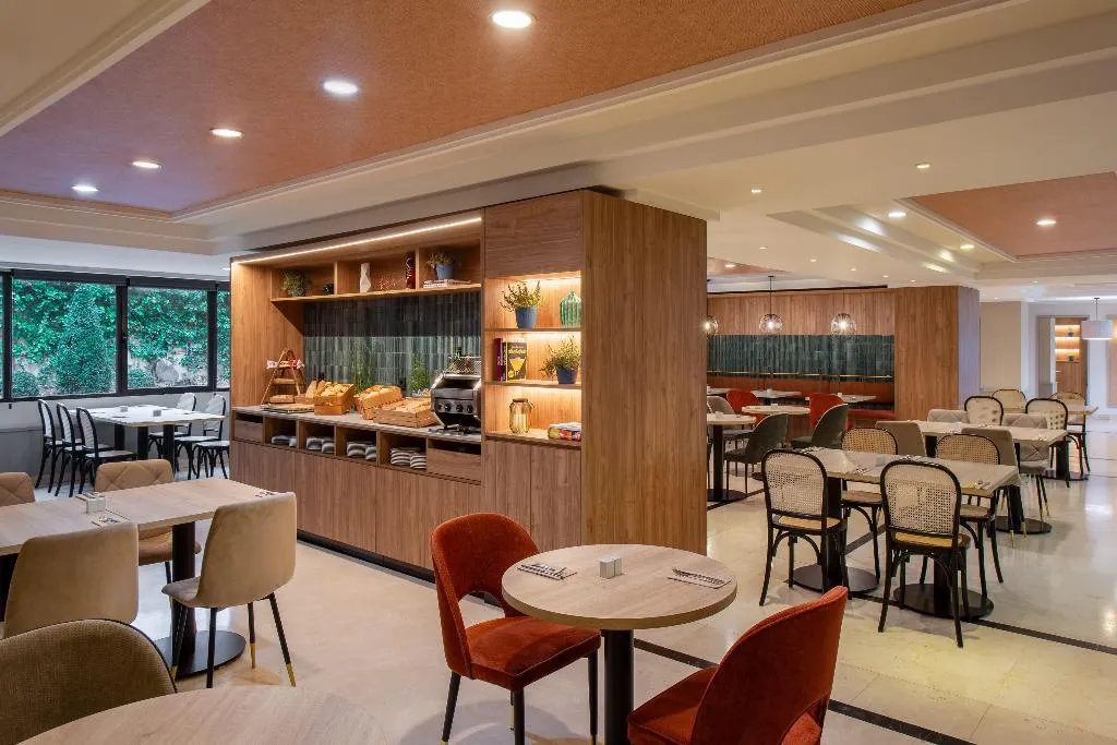 Restaurant, Madrid Alameda Aeropuerto Affiliated By Melia, Madrid