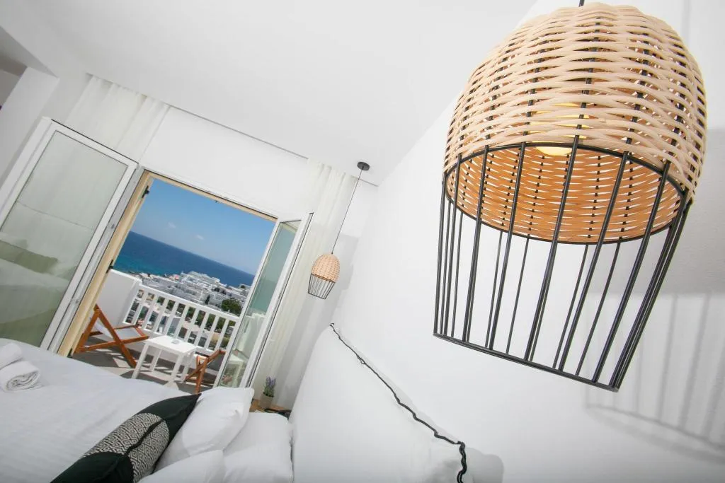 QUADRUPLE DELUXE SEA VIEW Room, The George Hotel, Mykonos