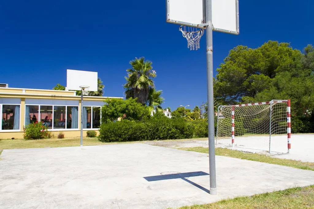 Sports and Entertainment, Apartamentos Club Andria, Majorca