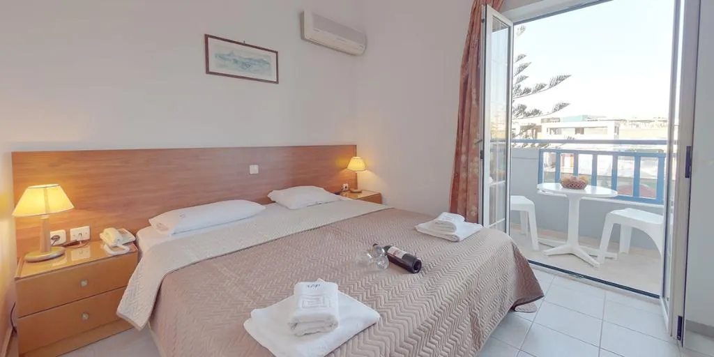 TRIPLE STANDARD Room, Marirena, Crete