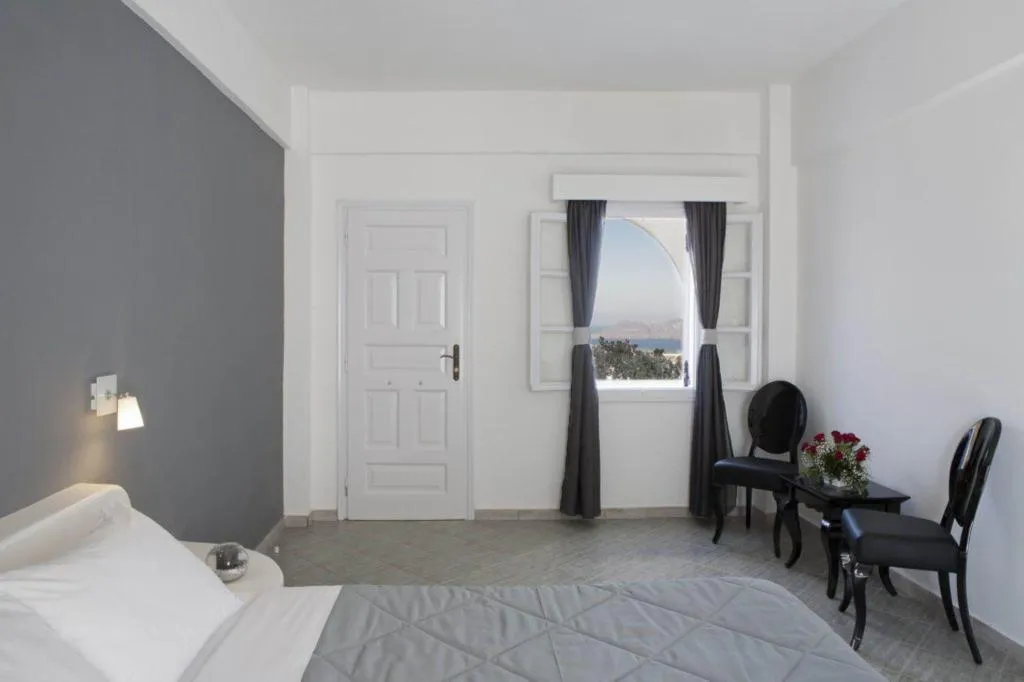 JUNIOR SUITE WITH VIEWS Room, Philippion, Santorini