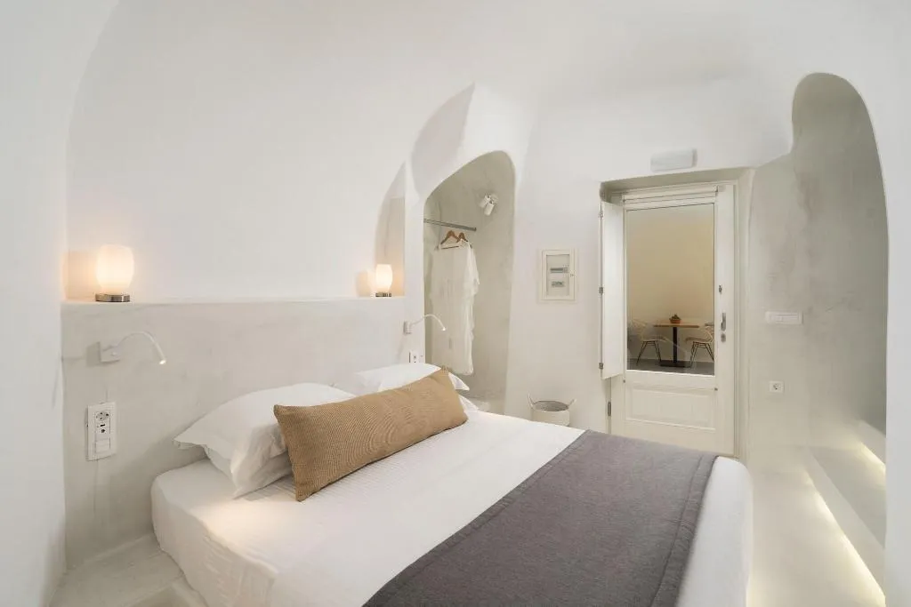Room, Edem Luxury Hotel, Santorini