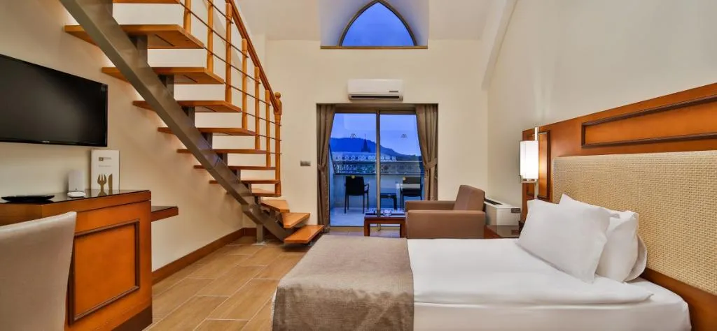 FAMILY ROOM STANDARD Room, Crystal Prestige Pearl Collection, Antalya