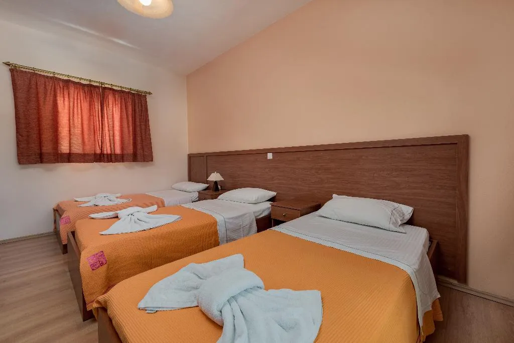 SUITE CAPACITY 5 TWO BEDROOMS Room, Oscar Villa & Studios, Zante