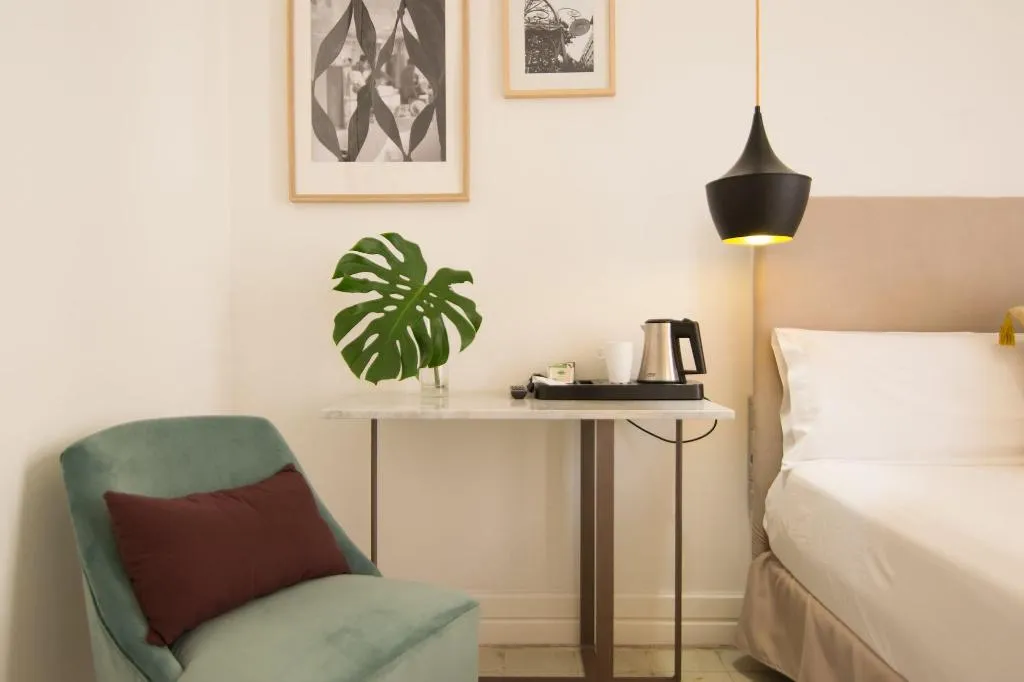 Room, Forgetmenot, Barcelona