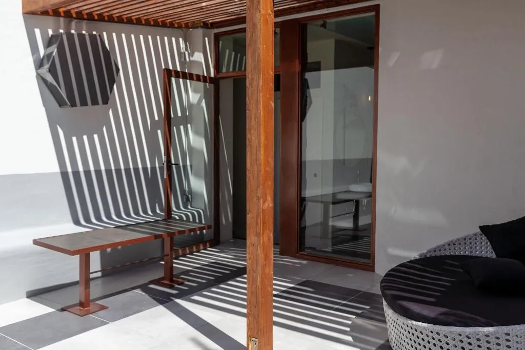 Terrace, Hostal Charlotte, Madrid