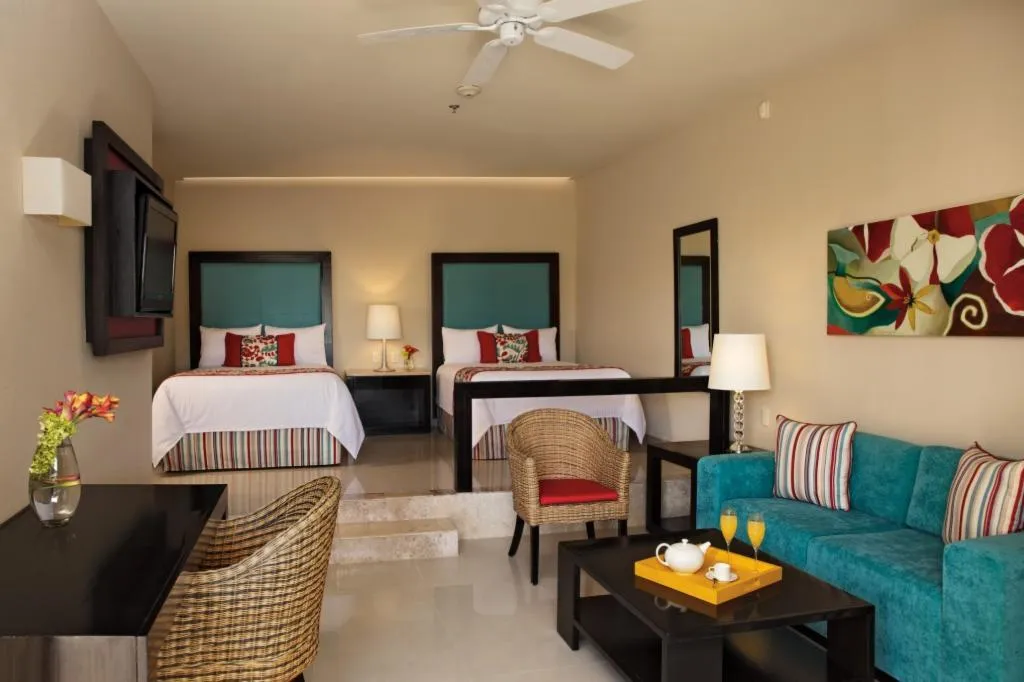 JUNIOR SUITE STANDARD Room, Dreams Jade Resort & Spa - All Inclusive, Cancun Area