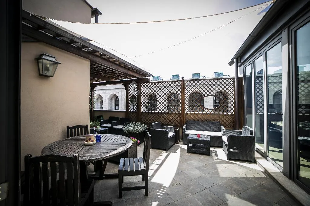 Terrace, Hotel Aphrodite, Rome