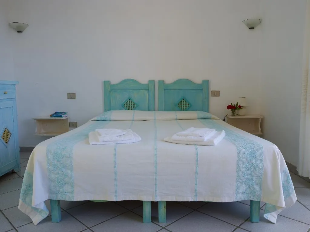 APARTMENT CAPACITY 6 Room, Lu Nibareddu Residence Hotel, Olbia