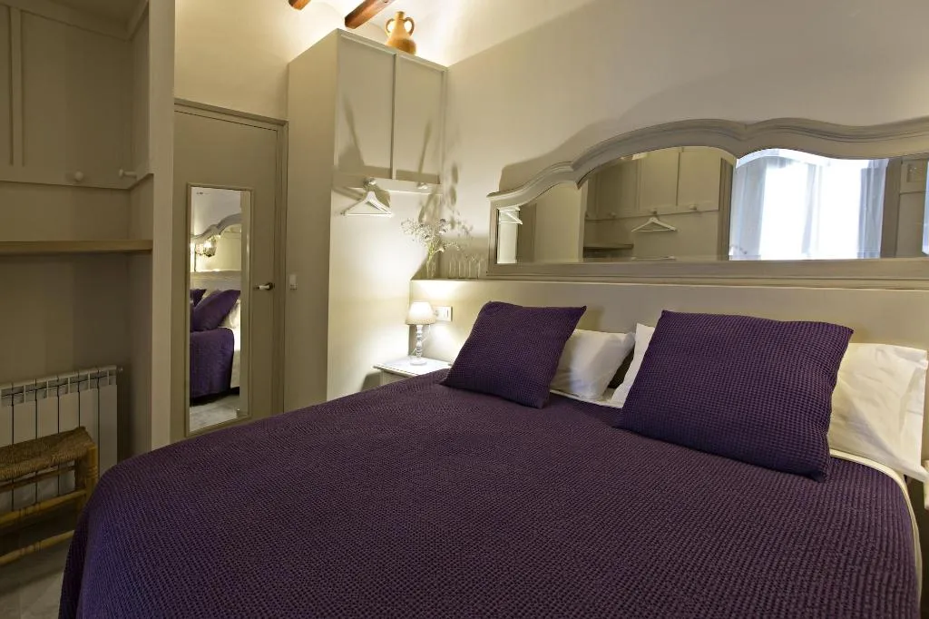 Room, El Jardinet De Sant Esteve, Barcelona