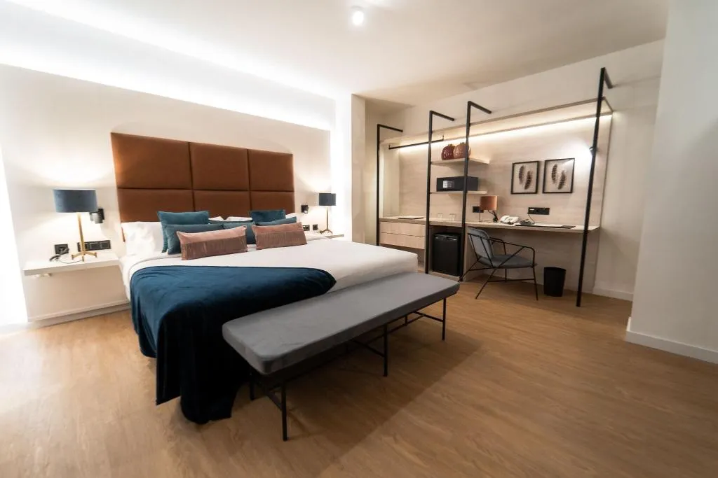 JUNIOR SUITE QUEEN SIZE BED Room, Taburiente, Tenerife